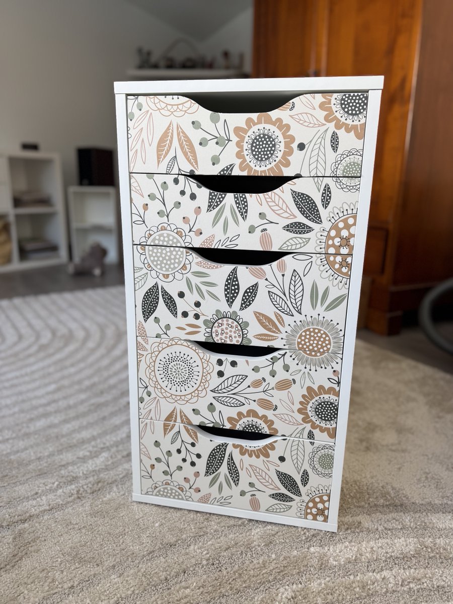 thepatbull's tweet image. Nouvelle maison 🏠 … nouveau bureau … nouveaux meubles !!
On commence par Alex de #ikea pimpé 🌸🌱
#ikeahack #deco