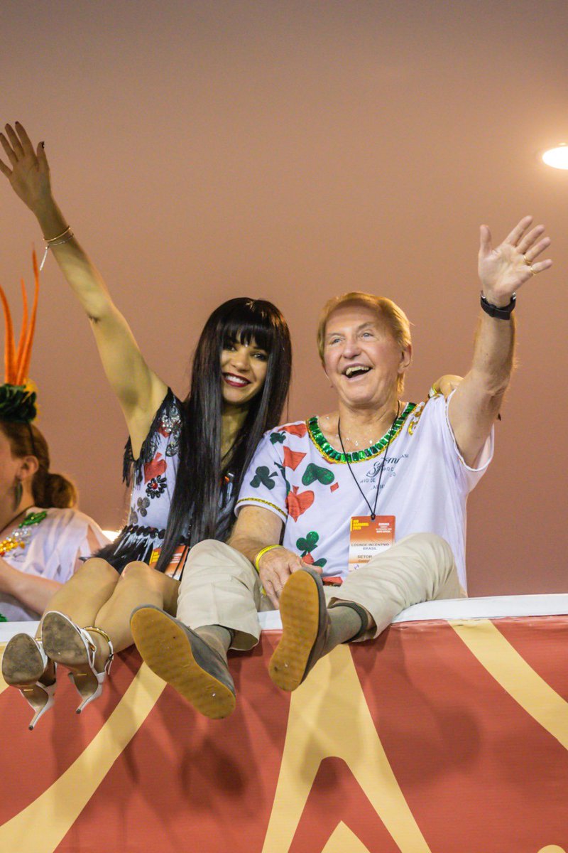 Geoffrey Kent tweet media