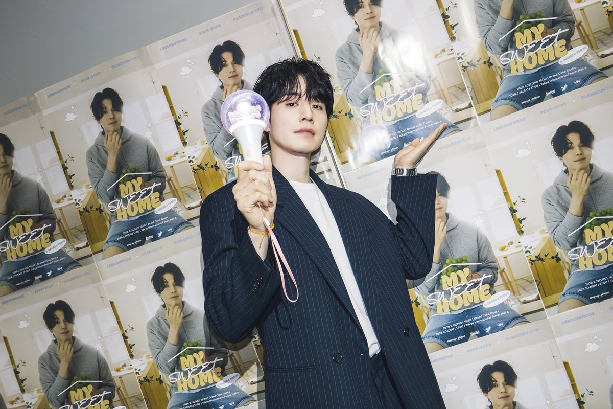 [#PHOTO]
𝗟𝗘𝗘𝗗𝗢𝗡𝗚𝗪𝗢𝗢𝗞 𝟮𝟬𝟮𝟱-𝟮𝟬𝟮𝟲 𝗙𝗔𝗡𝗠𝗘𝗘𝗧𝗜𝗡𝗚 𝗧𝗢𝗨𝗥
🏡 𝐌𝐘 𝐒𝐖𝐄𝐄𝐓 𝐇𝐎𝐌𝐄 🏡 𝗶𝗻 𝗢𝗦𝗔𝗞𝗔

오사카 너희들의 뜨거운 눈빛에👀🔥 진심으로 화답했던
DONGWOOK's Sweet Home in OSAKA🤍

#이동욱 #LeeDongWook
#FanmeetingTour #MySweetHome