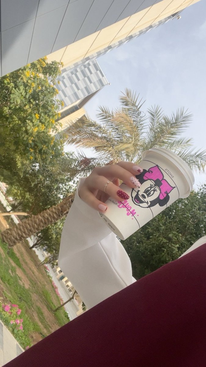 softlole1's tweet image. نهـاية الأسبــوع 🌟