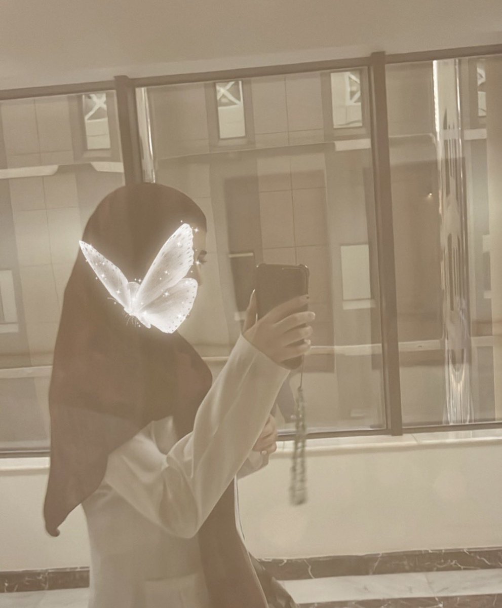 softlole1's tweet image. نهـاية الأسبــوع 🌟