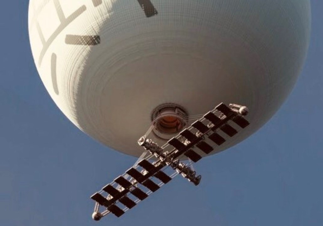 DefenceDecode's tweet image. Air-Ship Based High Altitude Pseudo Satellite