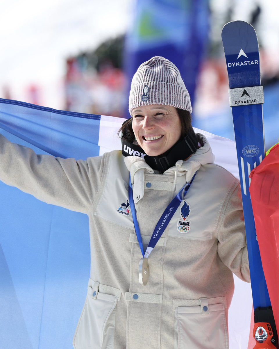fisalpine's tweet photo. 🥇🥈🥉 Women’s Super G Podium!
What an amazing race thank you Cortina once again for the magic! ❄️✨

🥇 Federica Brignone 🇮🇹
🥈 Romane Miradoli 🇫🇷
🥉 Cornelia Huetter 🇦🇹

📸 FIS / Action Press

#FISAlpine #ILoveSnow #PassionBeyondLimits #MilanoCortina2026 https://t.co/30pT4saeaZ