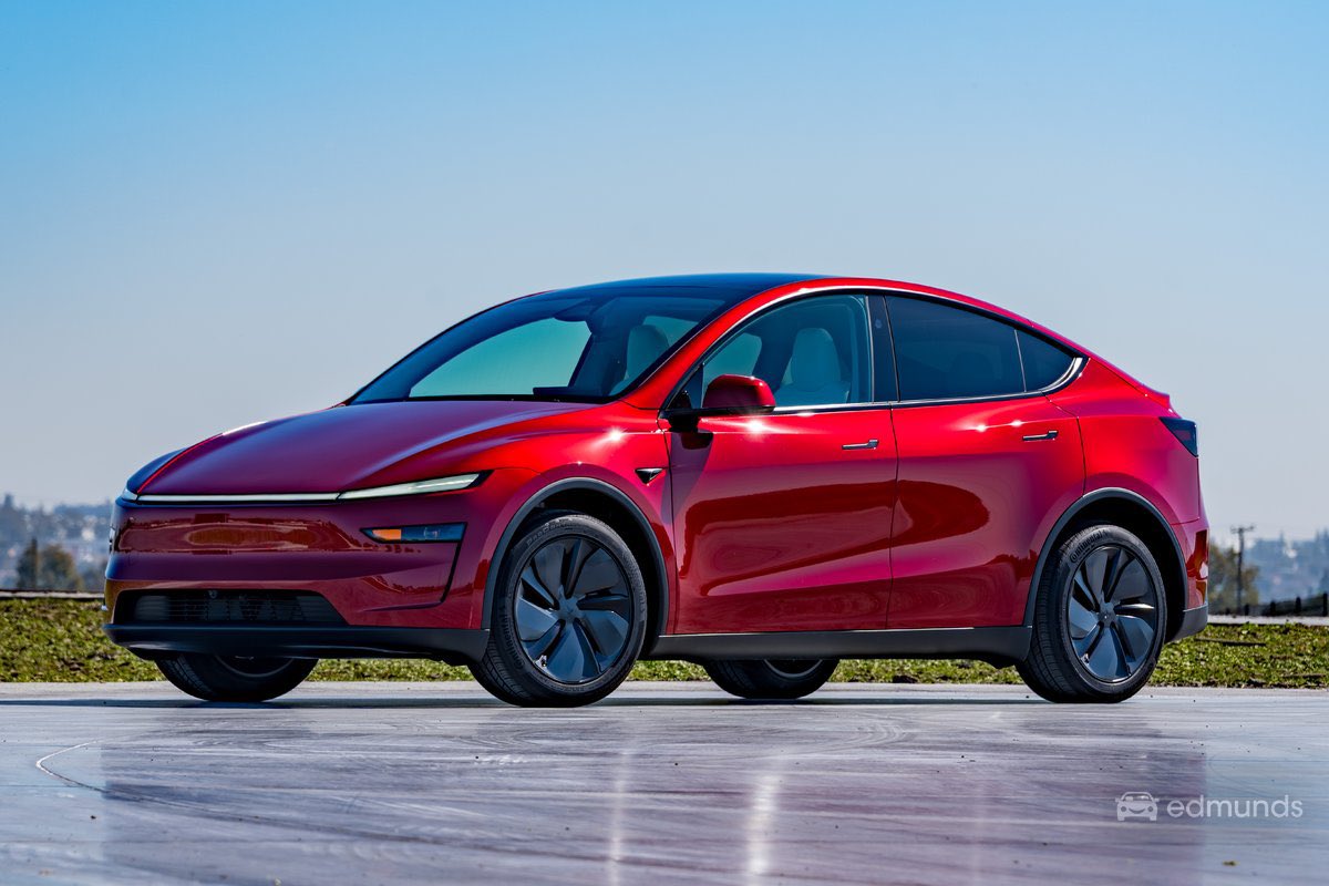 TESLARATI tweet media