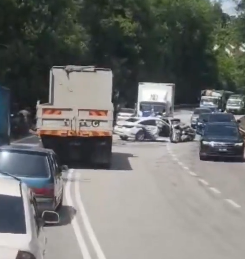 "Police said initial investigations found that the Kelisa, driven by the toddler's mother, lost control and swerved into the police car's lane"

Bro