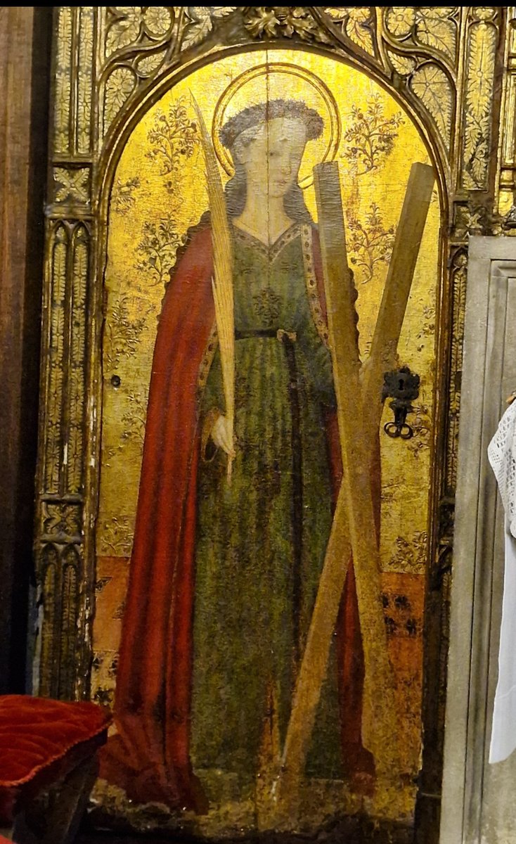 Noble por su linaje Eulalia,
pero más noble aún por su muerte;
honra con sus restos sagrados a Mérida, su patria,
la virgen santa, que desde su tierno seno virgíneo...