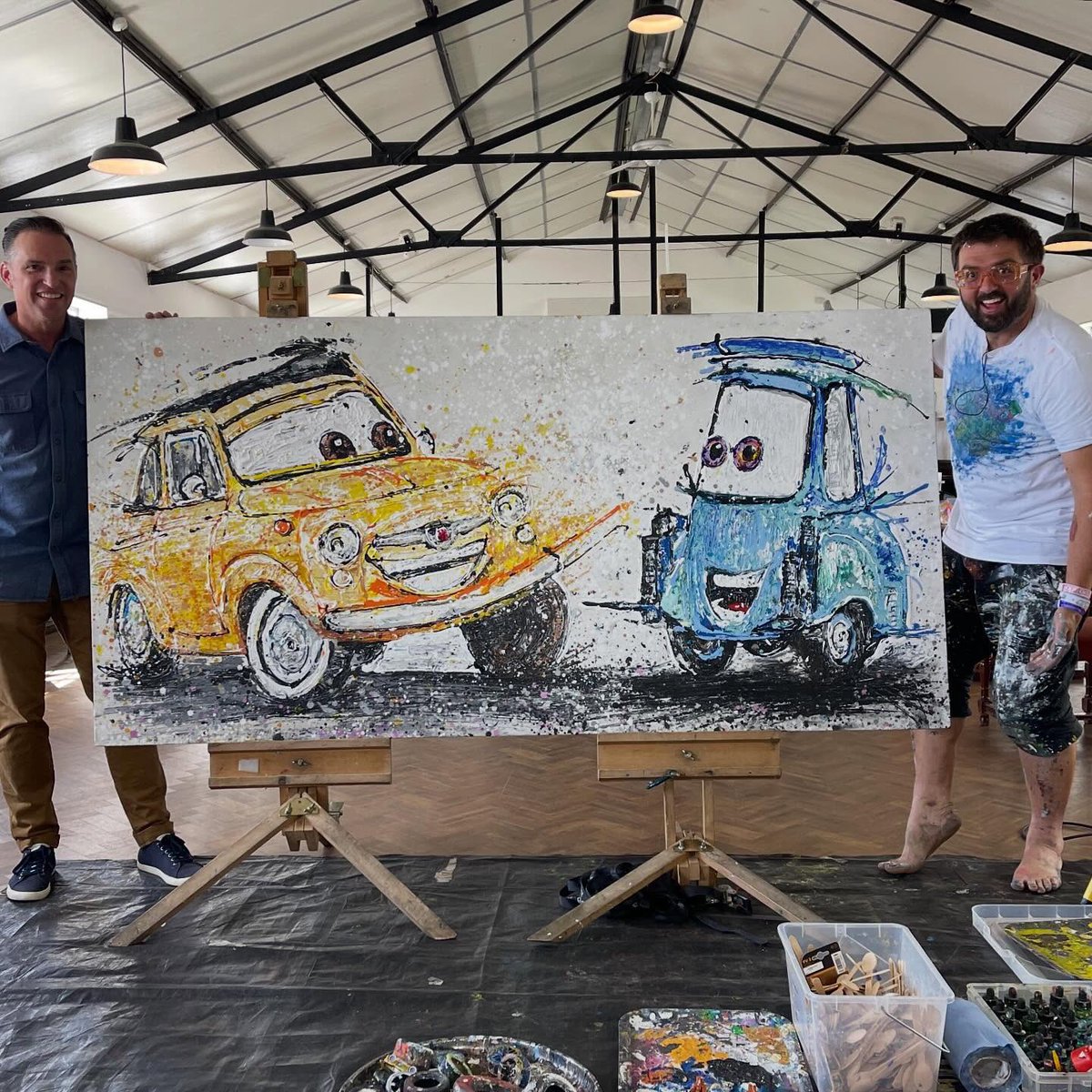 Popbangcolour's tweet image. Really looking forward to attending Mundo Pixar London tonight, the @Pixar experience

Back in 2023 I had the pleasure of creating #Paintwithcars artworks of the #Cars characters @fosgoodwood 

Creating Lighting McQueen, Tow-Mater, Luigi &amp;amp; Guido aswell as Sally Porsche 

#Pixar