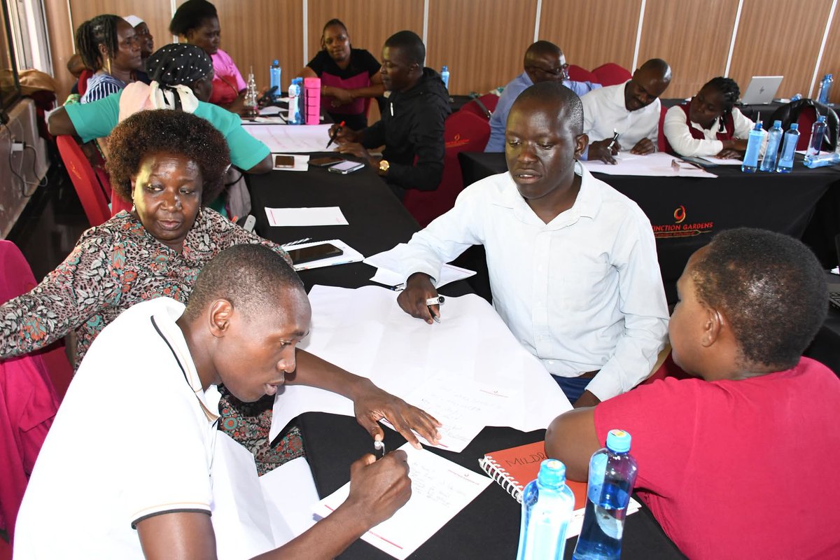 RHARK7's tweet photo. Norms,cultural/religious beliefs/practices contribute to the intergenerational gap,limiting meaningful interaction btn #AYP & norm holders,@PATHtweets other #CSOs promote intergenerational dialogue,bridge the gap,advance mutual understanding to address the unmet needs of #AGYWS https://t.co/47sdVIKdKv