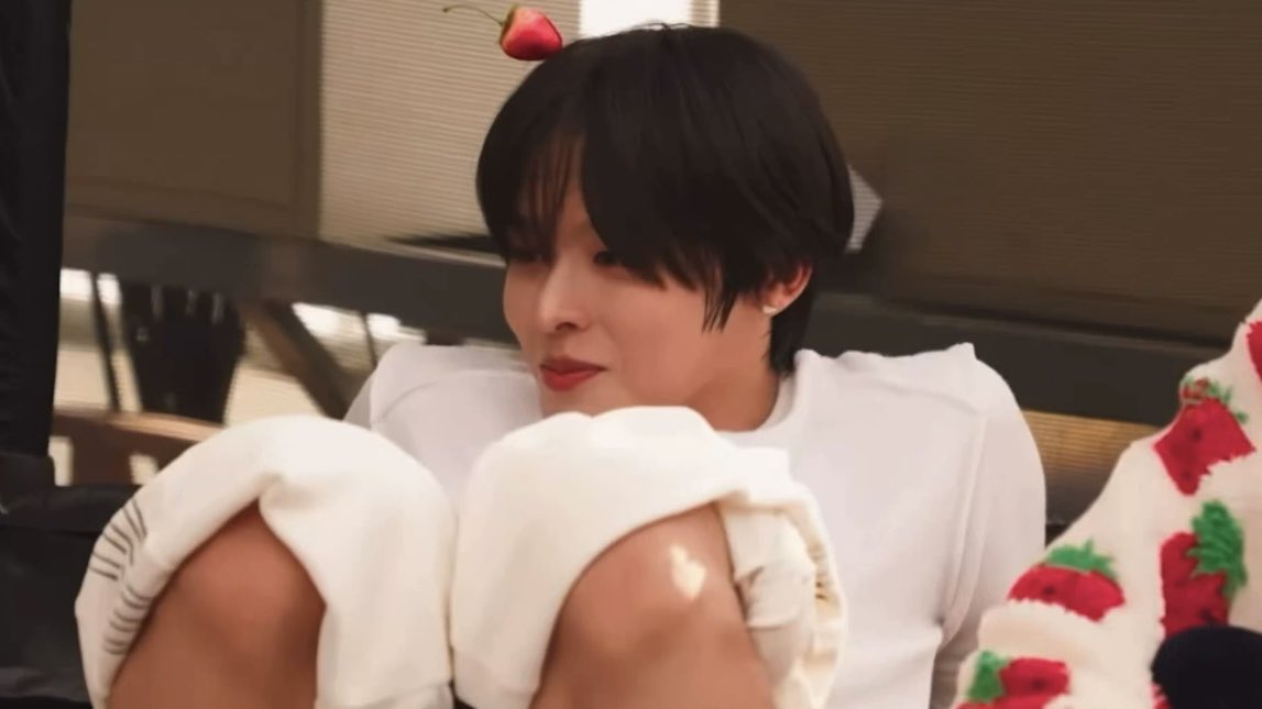 사쿠야 제일 좋아하는 형 고르라는 질문에 
리쿠 아무말못하고 잔뜩 긴장한게 진짜 개웋기네