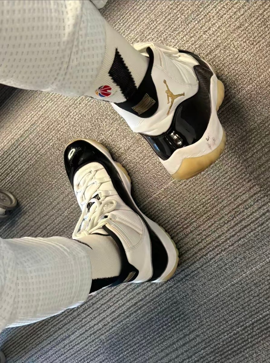 脚后跟抬起来的是你的位置🐶