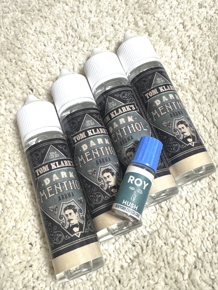 <a href="/VapersNest/">Vaper's Nest</a> さんで注文したリキッドが到着😆
常飲リキッド補充完了❗️
HUSH ROYも気になっていたので楽しみ😍