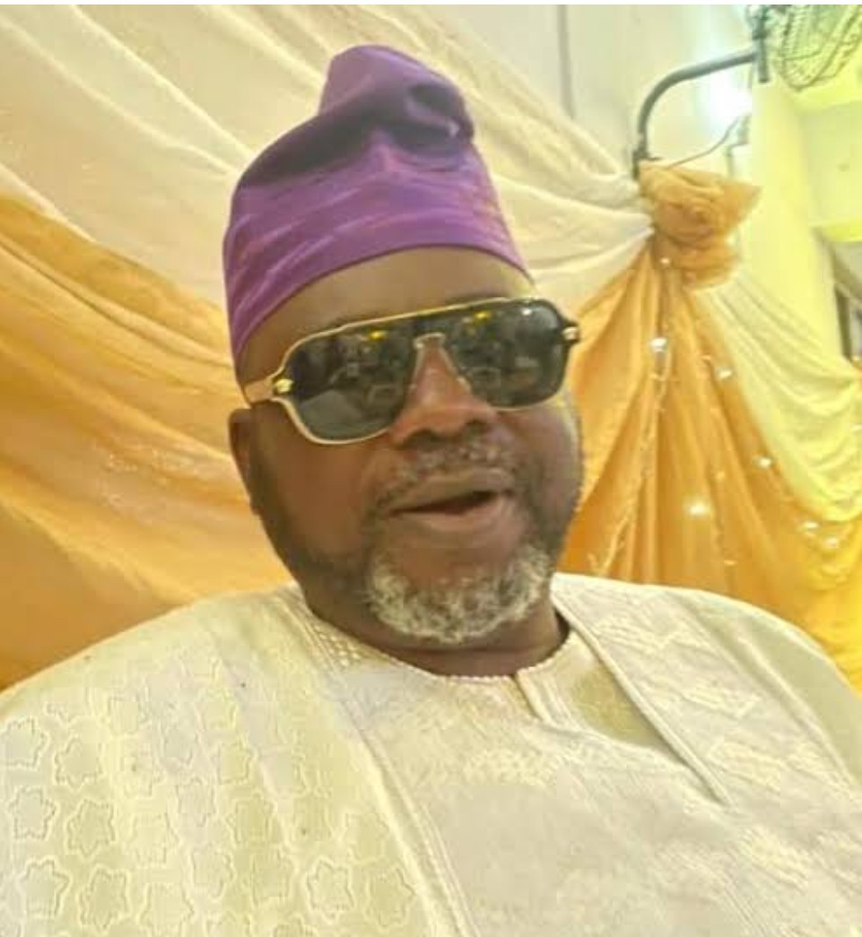 Cyril Oluwole Fasuyi is currently representing Ekiti North. He is 60 years old and in APC.

His phone number is 07062704655. 

Call him, greet him, ask him why he doesn't want Ekiti to move forward. #NaGreetWeDeyGreet