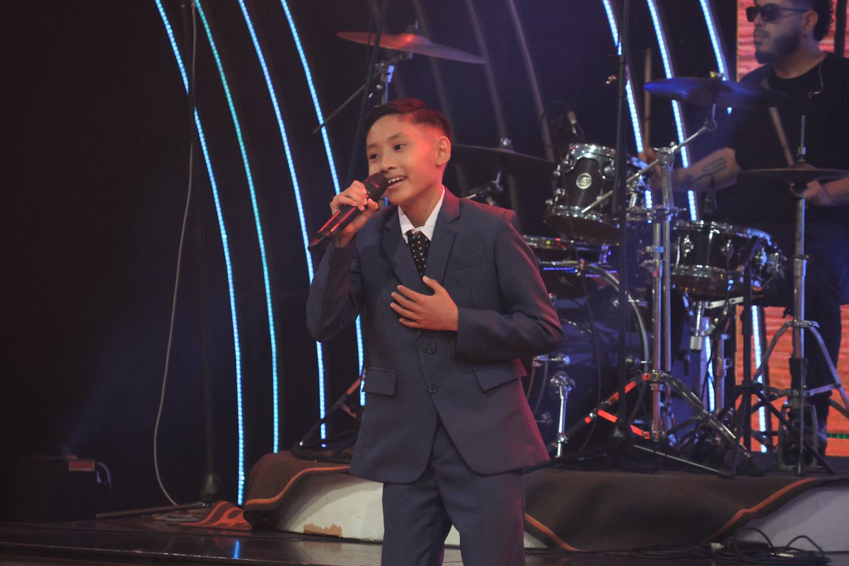 tererejerepy's tweet image. Con tan solo 12 años, desde Ciudad del Este, Chito Cheung 🎶

#tererejerepy por #telefuturopy ✨