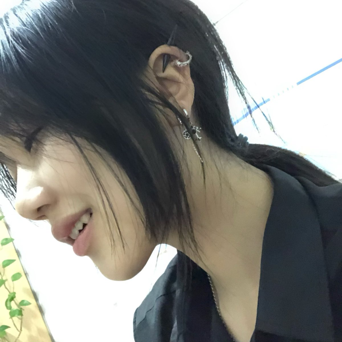 werttuooo's tweet photo. 头抬起来 让主人好好看看
#北京 #les #wlw #长发t https://t.co/pIFyzAlAnC