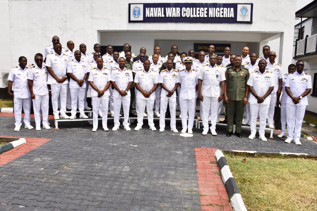 NWCN_Calabar's tweet photo. The Director of Naval Information, Captain (Nigerian Navy) Abiodun Abidemi Folorunsho delivered a lecture titled ‘The Media in Maritime Security Operations’ to the participants of Naval Warfare Course 10 of the Naval War College Nigeria.

Read more: https://t.co/ZcHJLU4a00 https://t.co/pk6sThZ7WQ