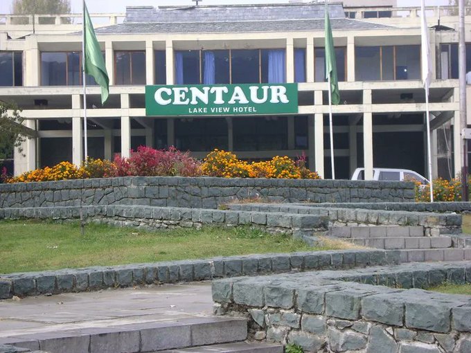 Nidayasir279731's tweet photo. Centaur Srinagar gets a new lease of life as Leela Group takes over the iconic Dal Lake hotel, investing ₹300 crore to transform it into a luxury destination—another positive step in Kashmir’s development.
#SAvsAFG #RachitStealsTheShow #HeyBhagawan #ENGvsWI #AmulAI https://t.co/7a5gg2grJB