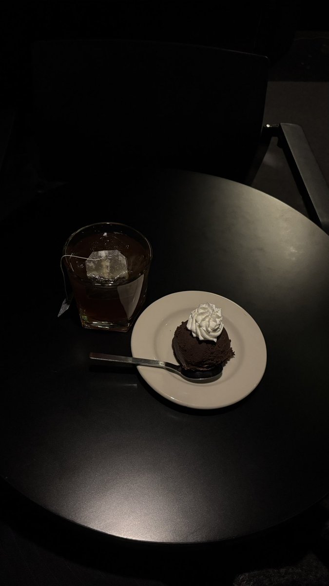 tennp__n's tweet photo. ケーキもドリンクも感動するくらい美味しかったから絶対また行くリピ確🫵🏻🌟
 #日常  #日常垢さんと繫がりたい https://t.co/SBDcXplK8n