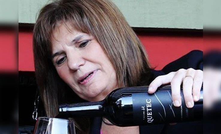 <a href="/PatoBullrich/">Patricia Bullrich</a> Que lindo se está poniendo esto la concha de la lora