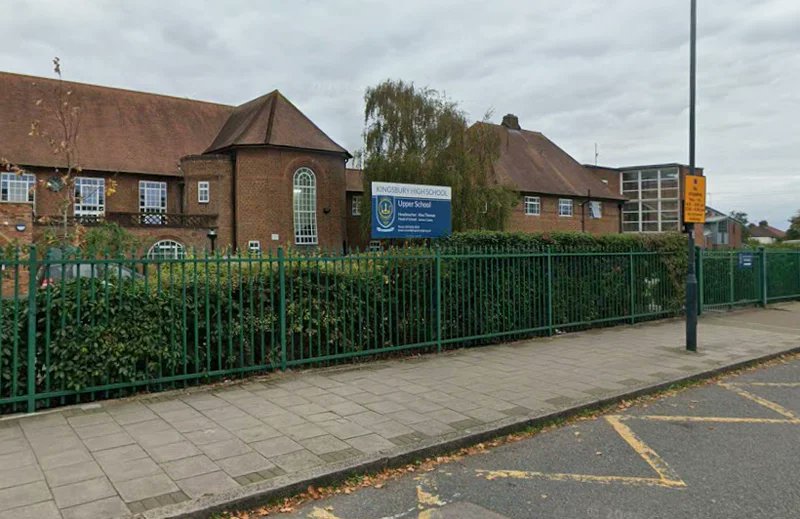 13-year-old hid in mosque after filming himself stabbing schoolboys courtnewsuk.co.uk/13-year-old-hi…