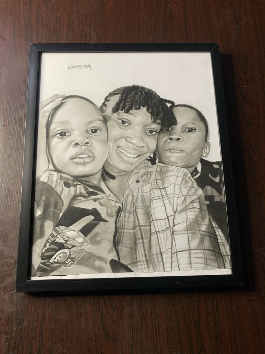 dreammi_ed's tweet photo. Family ❤️ 
My Recent Sketch ✍️ 

 #art #pencildrawing

Brentford
Ruth
Tacha • #MakingDemocracyDeliver • Sean Dyche https://t.co/iJ3EVbtyYa