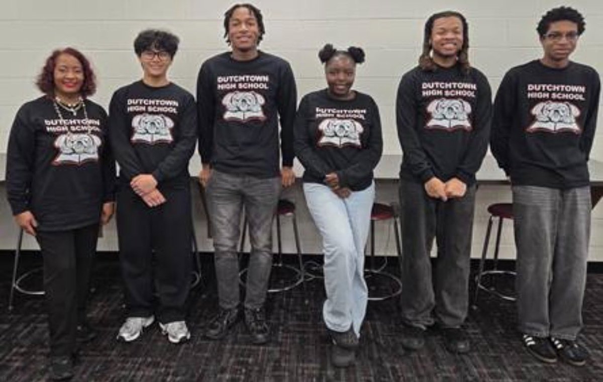 Dutchtown High School tweet media