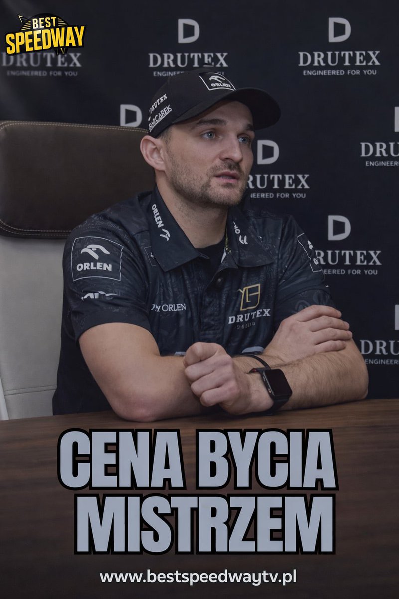 Premiera wywiadu z <a href="/zmarzlik95/">Bartosz Zmarzlik #95</a> już o 19:00 🤩 
Kulisy, sukcesy, presja mistrza i szczera rozmowa o żużlu. 
Znajdziecie na kanale YouTube 🤫 #speedway #zuzel