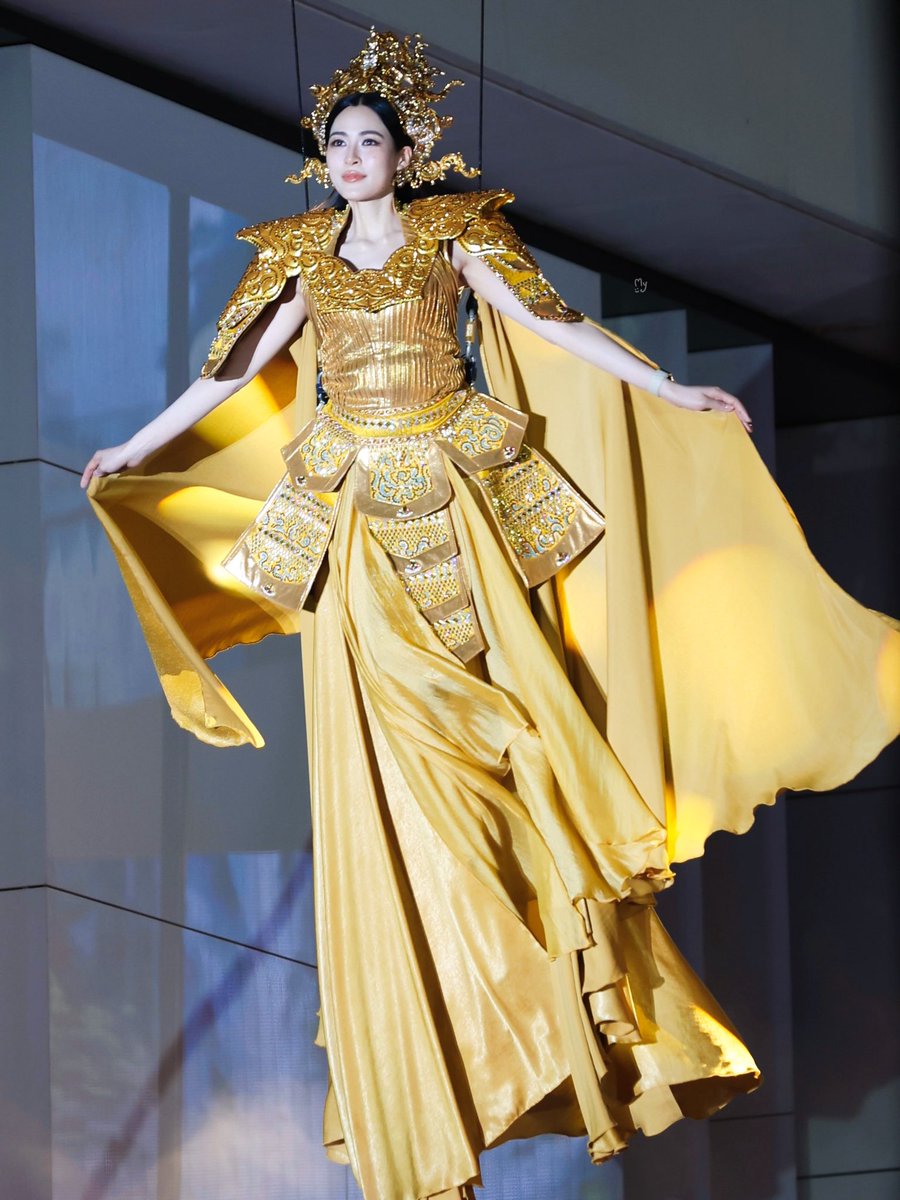 นางพญา~

LINGORM EMDISTRICT CNY2026 
#EMDISTRICTCNY2026xLingOrm
#linglingkwong  #หลิงหลิงคอง                                                                         <a href="/linglingsirilak/">linglingsirilak</a>