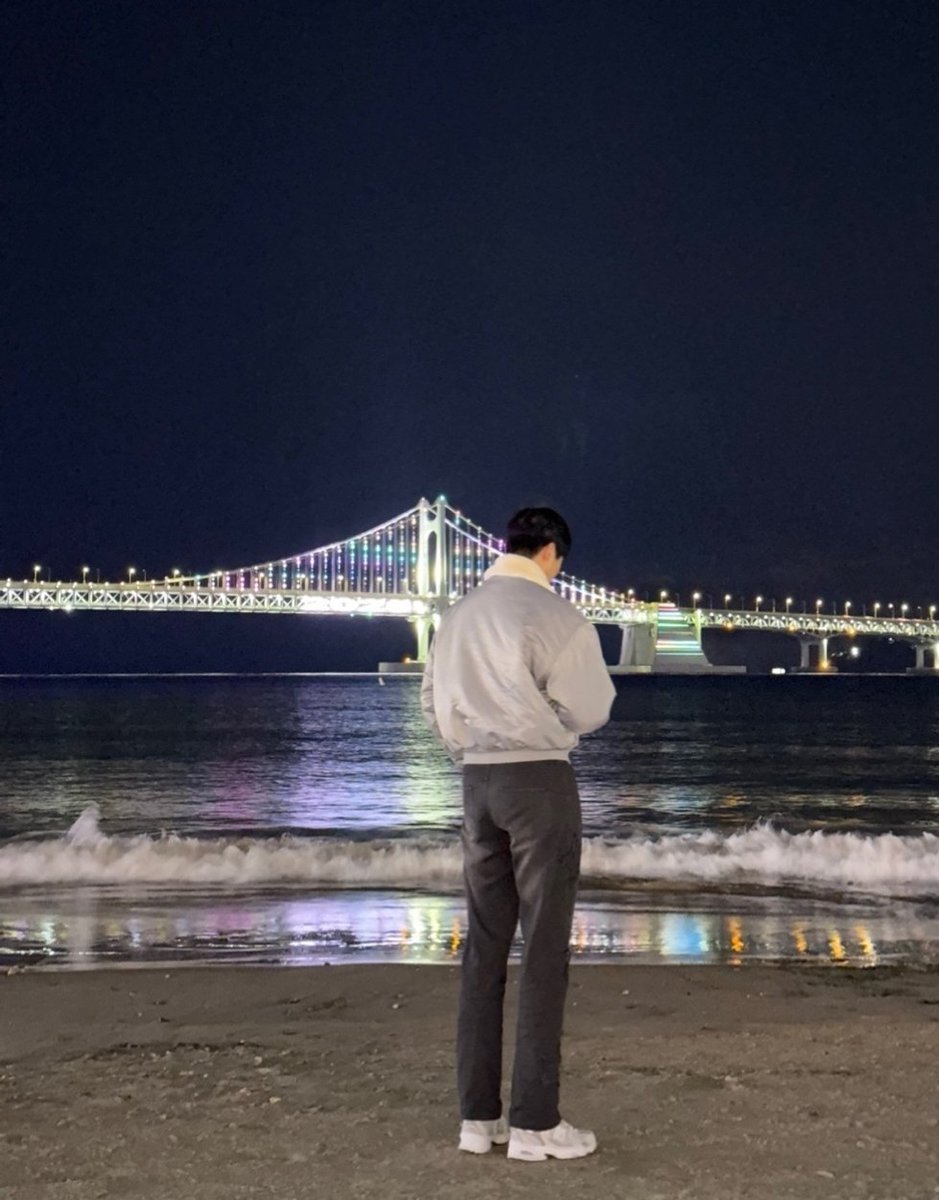 now_03188's tweet photo. #ㄱㅊㅅ #게친소 #ㄱㅇ
오랜만에 복귀
190 80 03
친분이든 뭐든 친해질사람 구해요 
같이 놀고 게임하고 연락할사람 https://t.co/WyyfZBlGX8