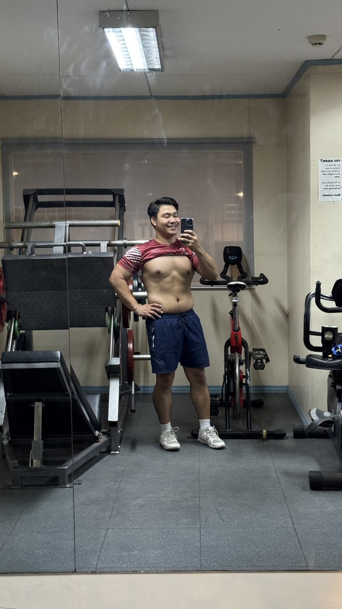 hrldvllz's tweet photo. Chubby na may muscle. 😂 https://t.co/oR1vPOnqDl