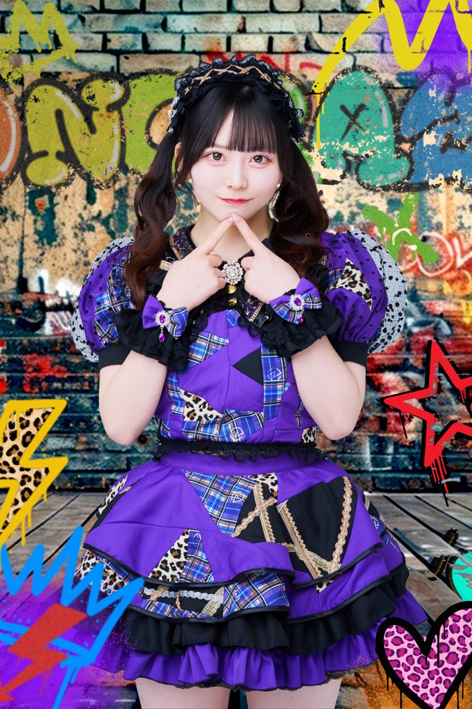 個人ビジュアル解禁されました💜✨ どうー？？？かわいい？(^ ̫^) 心機