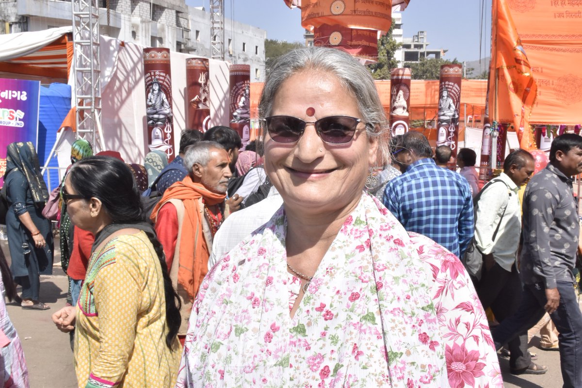 InfoJunagadhGoG's tweet photo. મહાકુંભ સમાન મહાશિવરાત્રીના મેળામાં આજે રાજસ્થાનથી સખી સહેલીઓનું વર્તુળ પહોંચ્યું હતું, તેમણે મહાશિવરાત્રીના મેળામાં સહભાગી થવાને સૌભાગ્ય ગણાવી વહીવટી તંત્રની વ્યવસ્થાઓની ખુલ્લા મને પ્રશંસા કરી હતી. #mahashivratri #mahashivratri2026 #junagadh #bhavnath
@CMOGuj
@sanghaviharsh https://t.co/xk1tCNkJJr