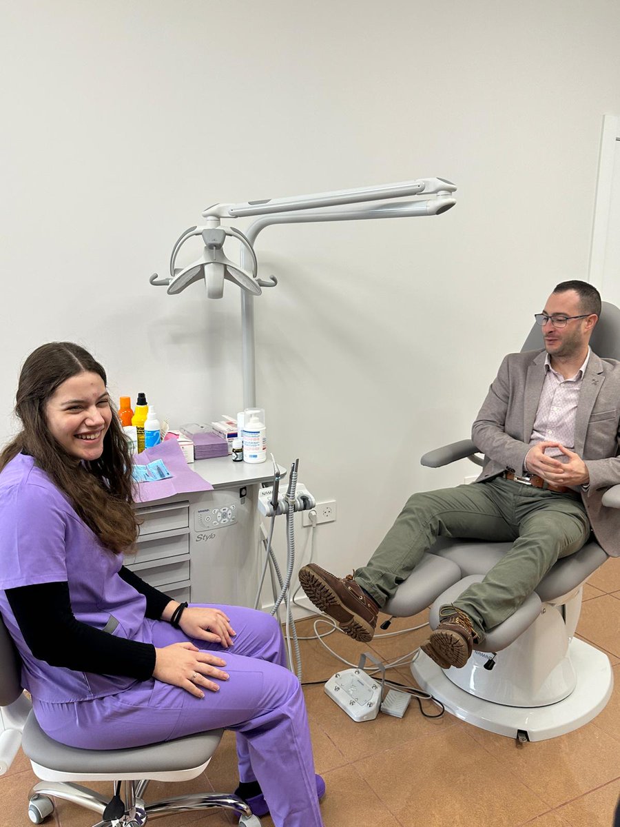 IAJuventud's tweet image. El #IAJ visita a una de las jóvenes emprendedoras beneficiarias de las subvenciones 'Innovactiva’ 💡

➡️Miranda Yeste ha puesto en marcha una clínica de podología en el municipio granadino de Baza.

lajunta.es/6b8aq