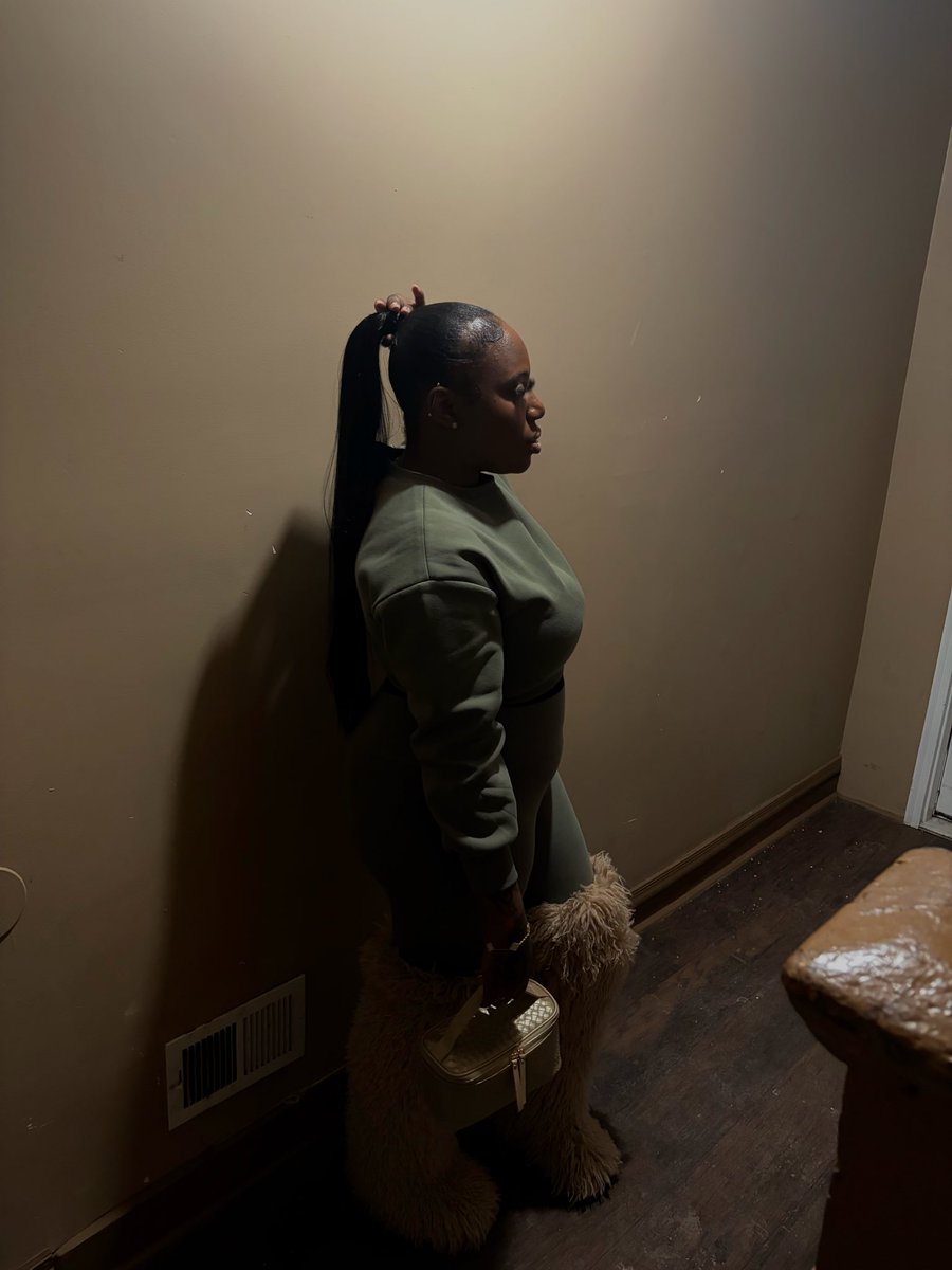 theBiggestBRATT😈 (@lifeassbrattt) on Twitter photo 