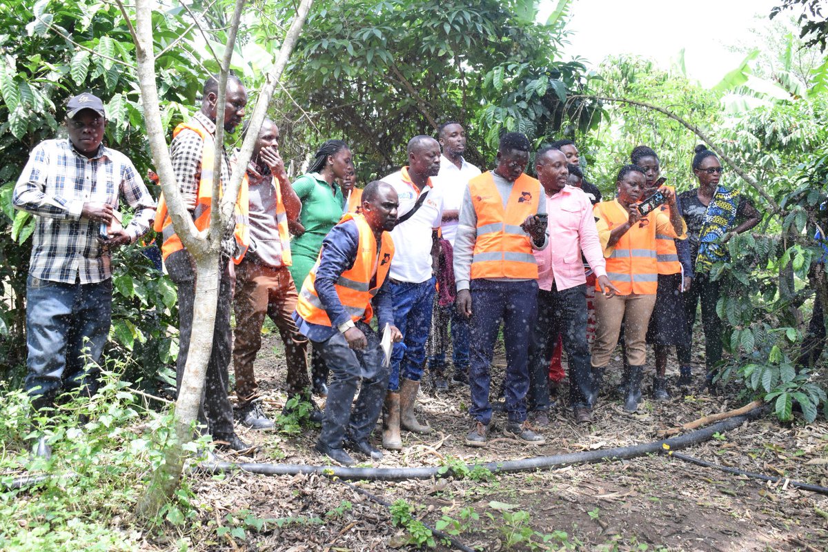 MasakaVTI's tweet photo. For the past 5 days, we have partnered with @useaug which has conducted training on the productive use of solar energy in irrigation, water pumping&amp;cooling. From the training, former students, farmers&amp; agric officers have gained skills in using solar energy to develop enterprises https://t.co/EmBpxHUZqa