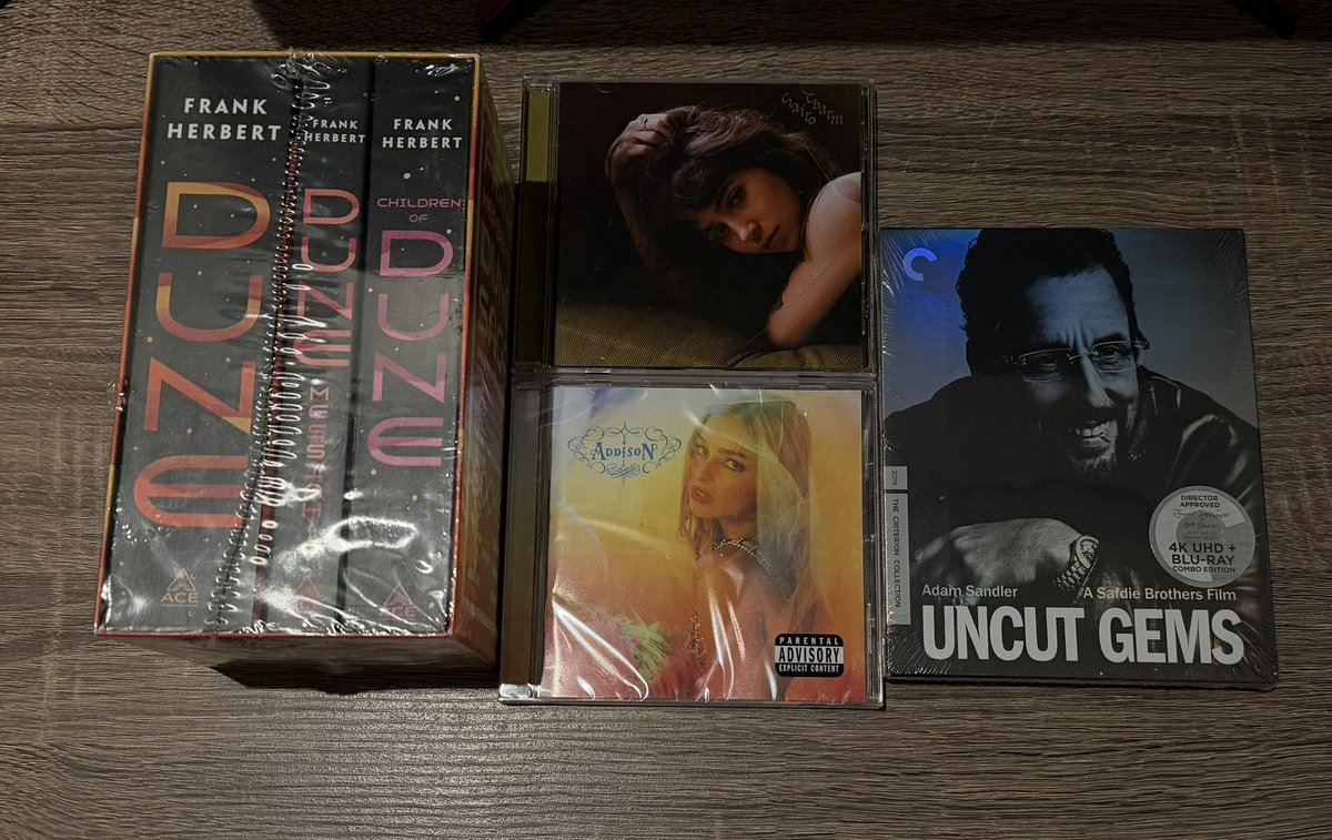 seigfried tweet media