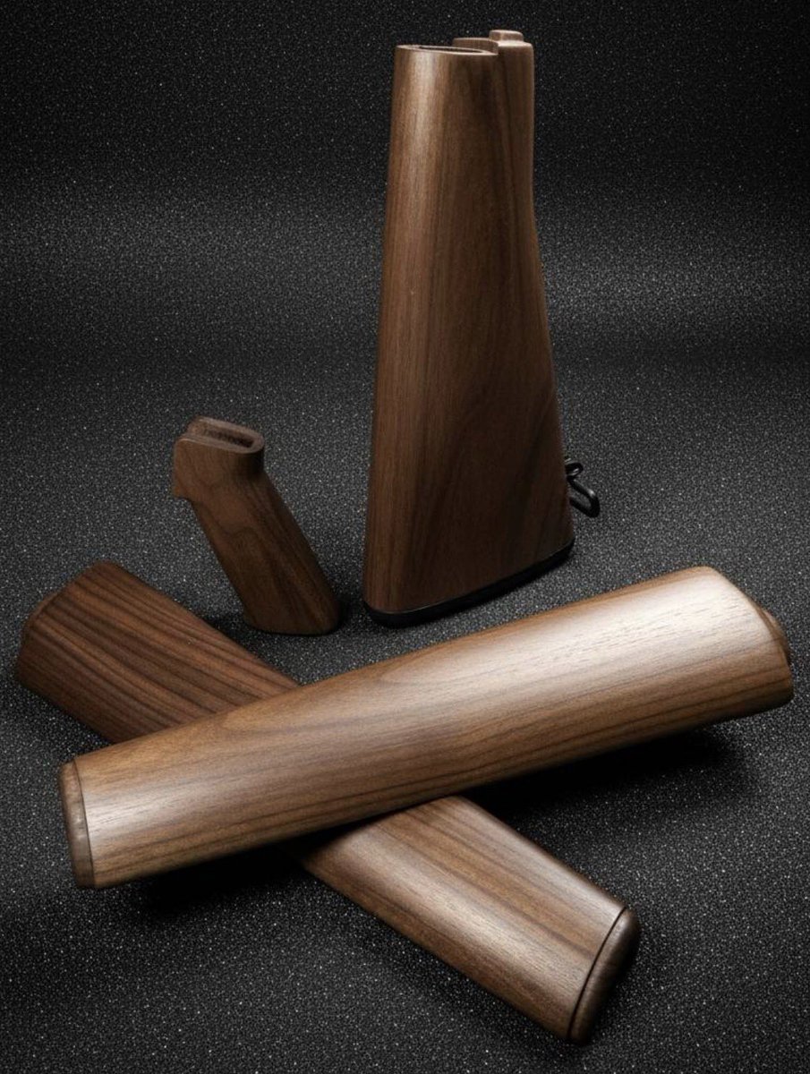 A1 Service Rifle Black Walnut Set NO HOLES AR-15 WOOD AMERICAN ICON

american-icon.us/product/a1-ser…

#AMERICANICON #AZWS