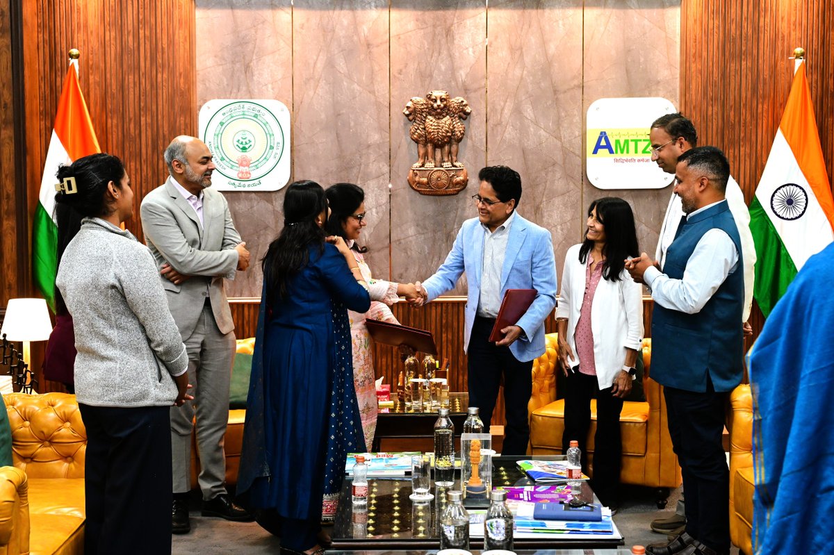 Biovalley2's tweet photo. ✨A MoU ✍ was signed with @Biovalley2, Define Bio & Breze Inc. to launch Biosphere, India’s first initiative in gene sequencing & precision medicine.✨
🔹 Building a Biopedia Library & advancing precision medicine.✨
#GeneSequencing #PrecisionMedicine #HealthcareInnovation https://t.co/gsgzc4nGG3