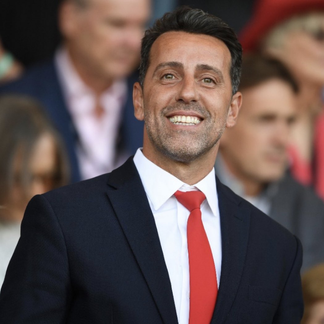 -Hizo echar a Nuno Santos
- 2 ventanas de fichajes que fueron un espanto
-Trajo a Dyche y ahora lo echa por inútil

Realmente el trabajo de Edu Gaspar es un cáncer para el club, donde pone su mano se destruye todo