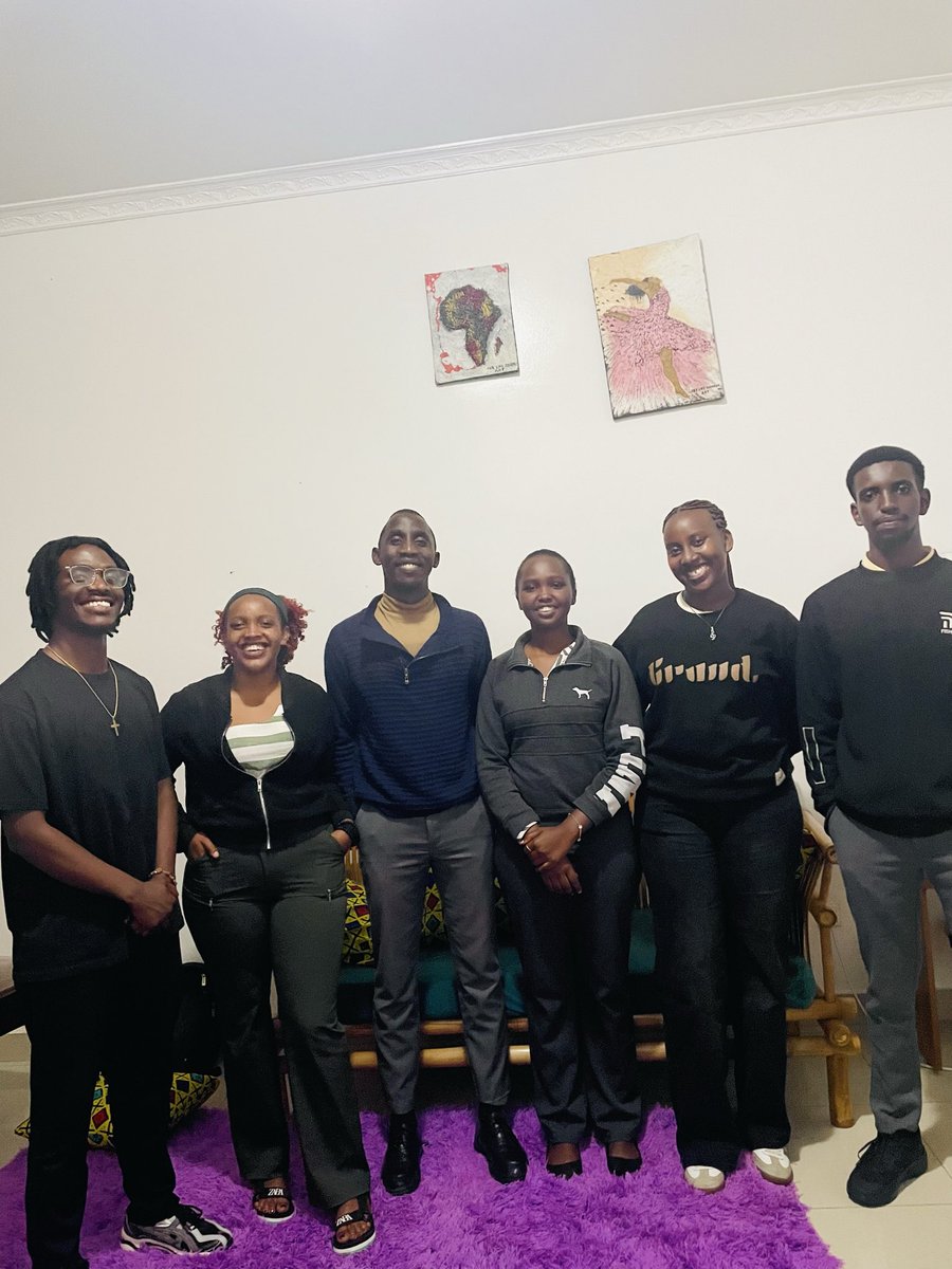Houseoofempathy's tweet photo. Today we had discussion about various thing about healed soul, emotional intelligence and resilience Bt and intelligence and so more …… #every soul matters #we prioritize a mental health https://t.co/gABbss17CR