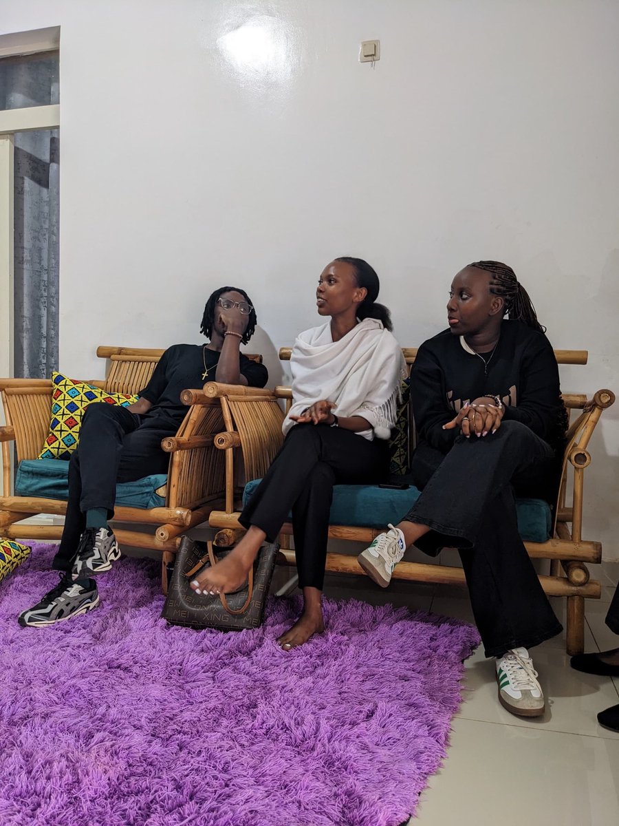 Houseoofempathy's tweet photo. Today we had discussion about various thing about healed soul, emotional intelligence and resilience Bt and intelligence and so more …… #every soul matters #we prioritize a mental health https://t.co/gABbss17CR