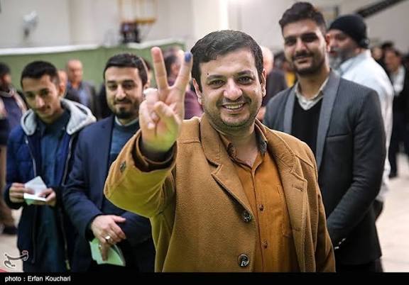 javan1378's tweet photo. دیدی چی آتیشی انداختم تو لونه ی صهیون های داخلی :))))) https://t.co/VppVtvQEmW