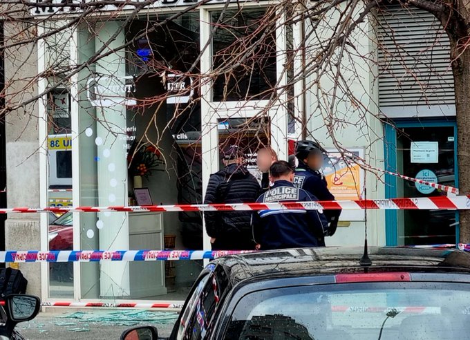 SIRÈNES tweet media