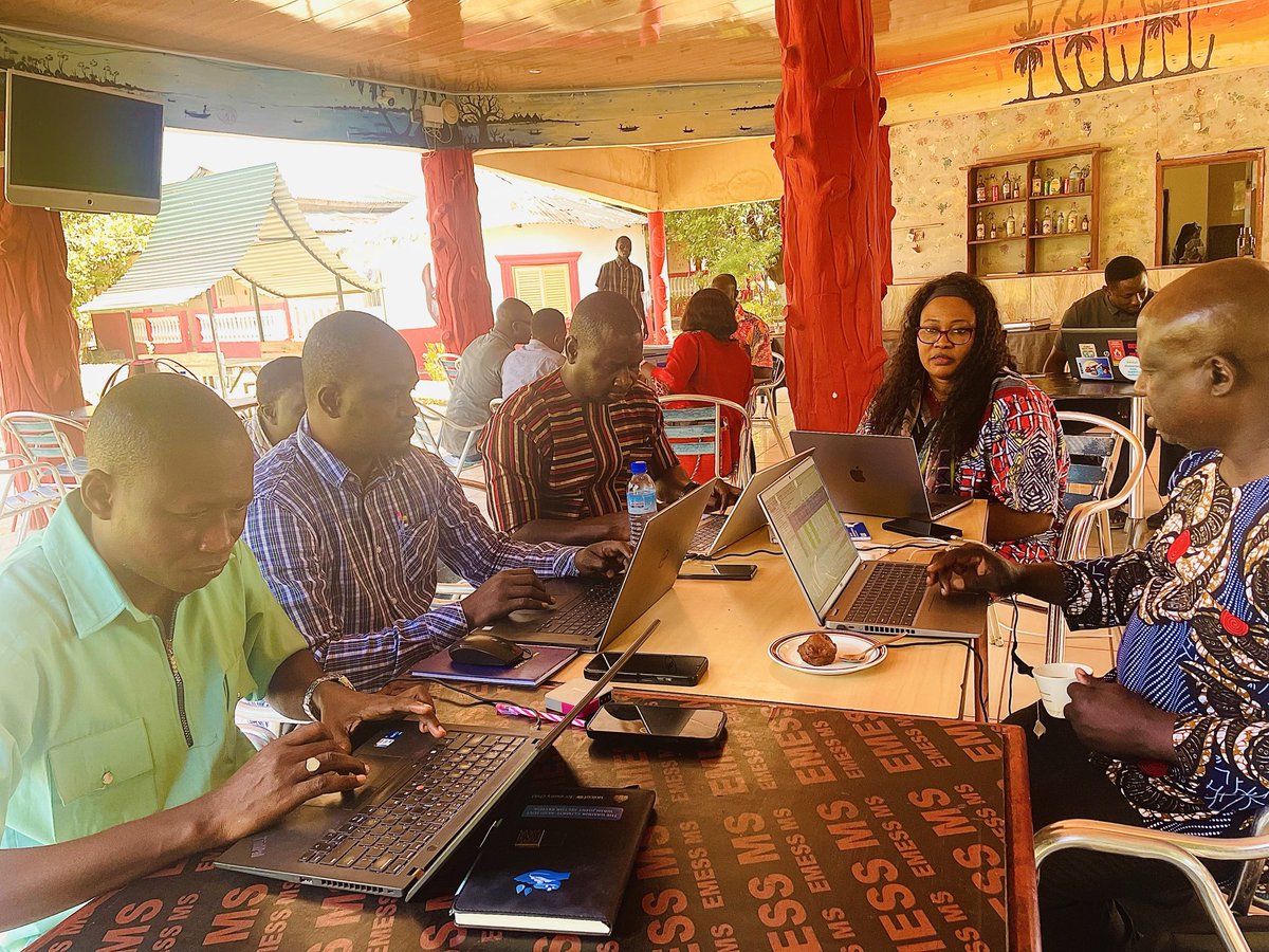 Meccnar_Gambia's tweet photo. 🔹 Day 3 | Waste Sector Training

Participants engage in group work sessions, applying #IPCC methodologies and strengthening their understanding of #GHG data collection and #MRV systems through teamwork and knowledge sharing.

#CBIT #WasteSector  #ClimateAction https://t.co/elEvBR5nER