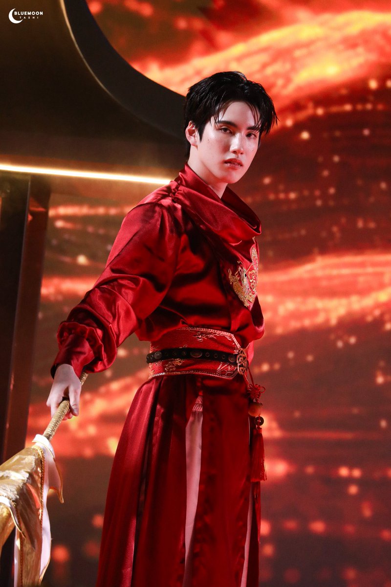 เทพอัคคีสำนักไหน🔥

CNY ICONSIAM WITH BUS

#BUSCNYatICONSIAM
#PHUTATCHAI