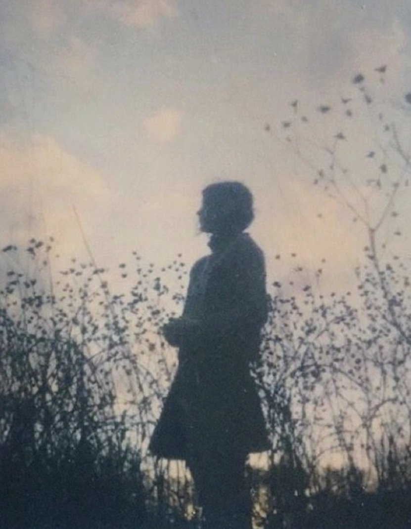 Leben überhaupt - ist Dichtung. Uns selber unbewußt leben wir es, Tag um Tag wie Stück um Stück, - in seiner unantastbaren Ganzheit aber lebt es, dichtet es uns. 

Lou Andreas-Salomé