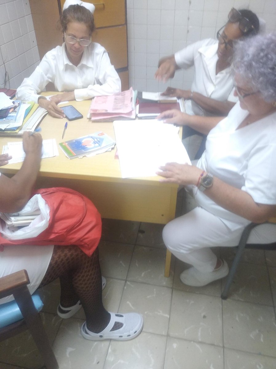 Departamentos Pol. Doc. Ángel Machaco Ameijeiras

Trabajo  diario en varios departamentos de nuestro Policlínico. Garantizando con  ello el control de los diferentes procesos que permitan mantener la  atención medica con la calidad que merece nuestra población
