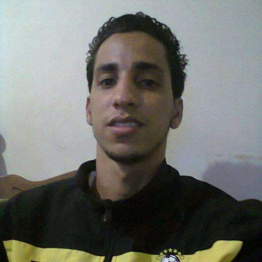 Hoy #12Feb se cumplen 12 años del asesinato de Bassil Da Costa, quien murió tras un disparo en la cabeza por funcionarios del SEBIN durante una protesta en Caracas.

Bassil tenía 23 años y era estudiante universitario cuando fue asesinado. El Estado venezolano debe una