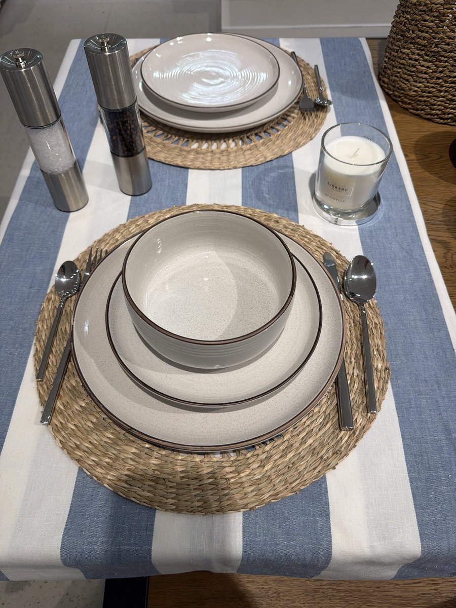 cbro126's tweet photo. I saw these in M&amp;S today but can’t find them online. Are you able to send me the link please? @marksandspencer https://t.co/BmwhtDEkvt