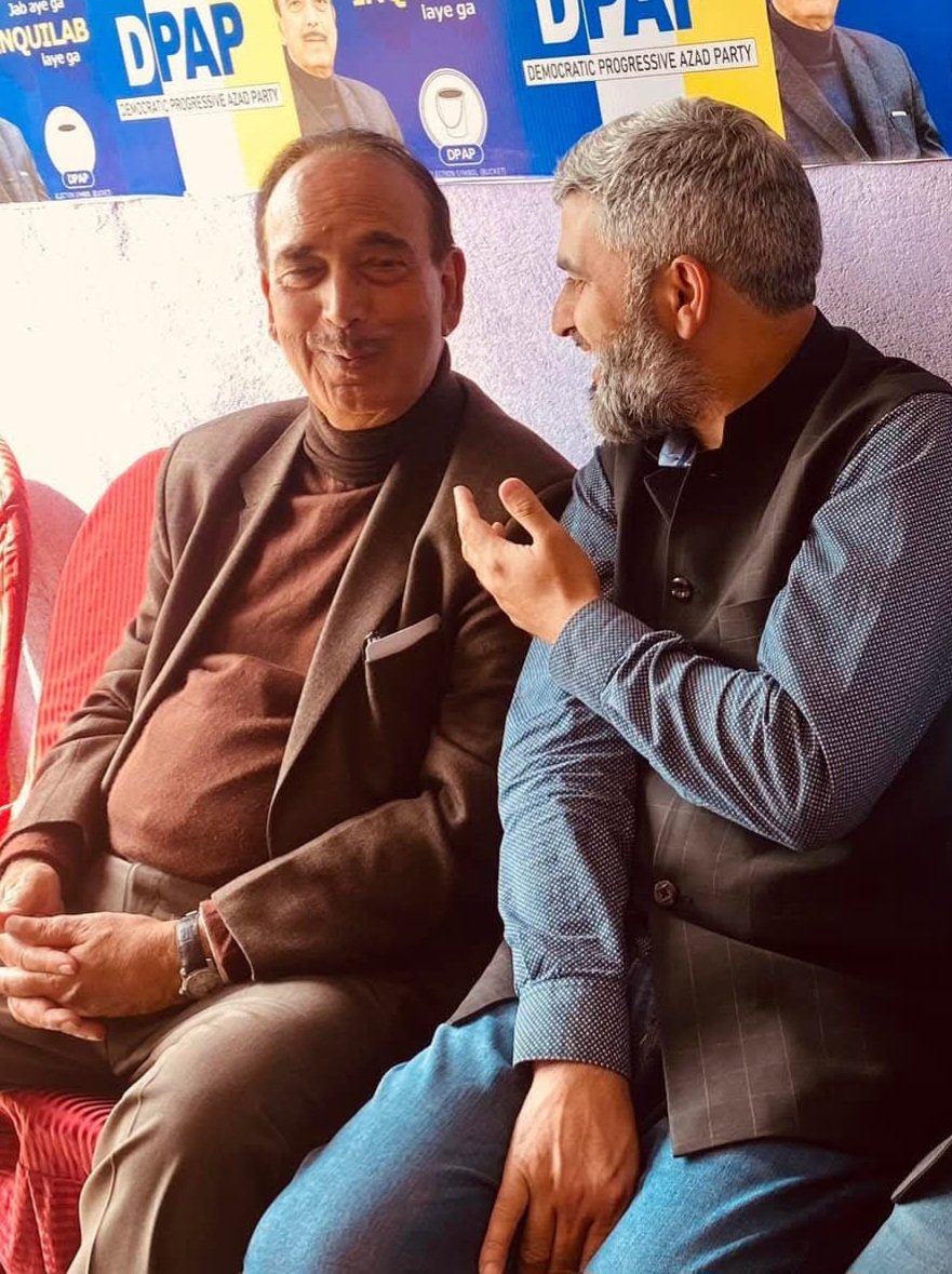 MSaleemParay's tweet photo. Some meetings become memories &amp; some memories become lifelong inspiration.Honored to have shared moments with a leader whose smile speaks encouragement even before words do.
Regardless of outcomes,certain interactions leave a permanent mark on the heart. https://t.co/0SxtQ20ZpK
