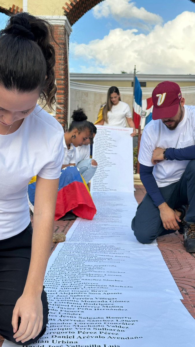 MundoConVzla's tweet photo. 📍República Dominicana 🇩🇴
🎓Universidad de Santa Domingo https://t.co/Zg0llMFzC6